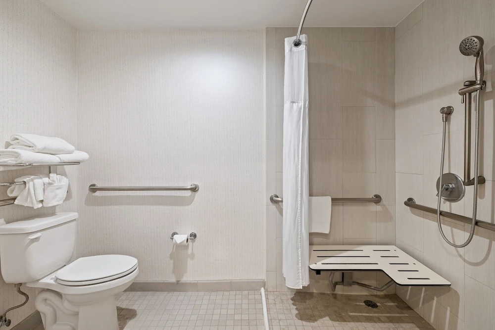 Standard Double room with courtyard view (full double bed)