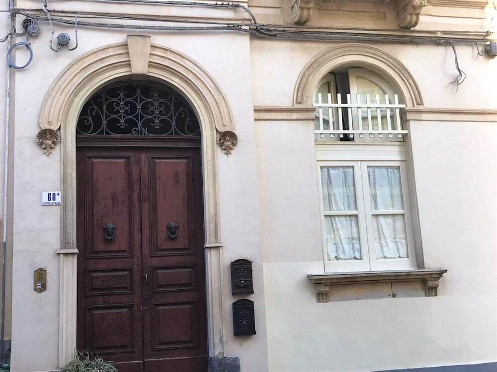 Отель Apartment with 2 Bedrooms in Catania, with Wifi - 5 Km From the Beach, фото 1