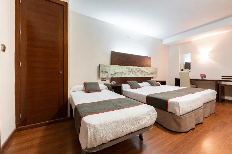 OYO Hotel Francabel - Chambres