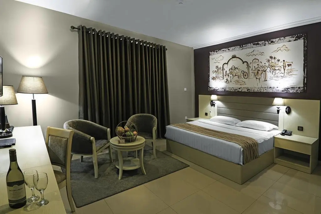 Tilko Jaffna City Hotel - Chambres
