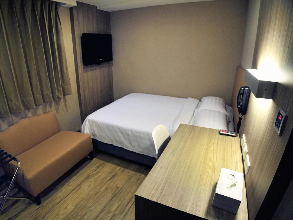 The Riverside Hotel International - Chambres