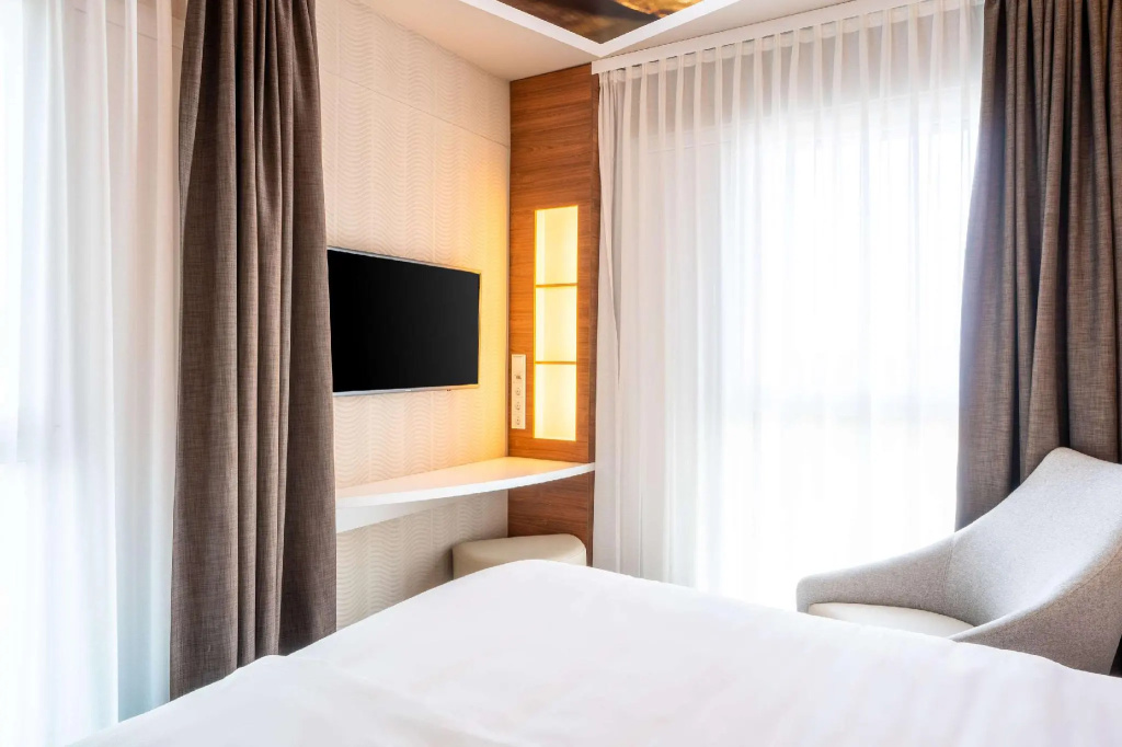 Standard Double room (full double bed)