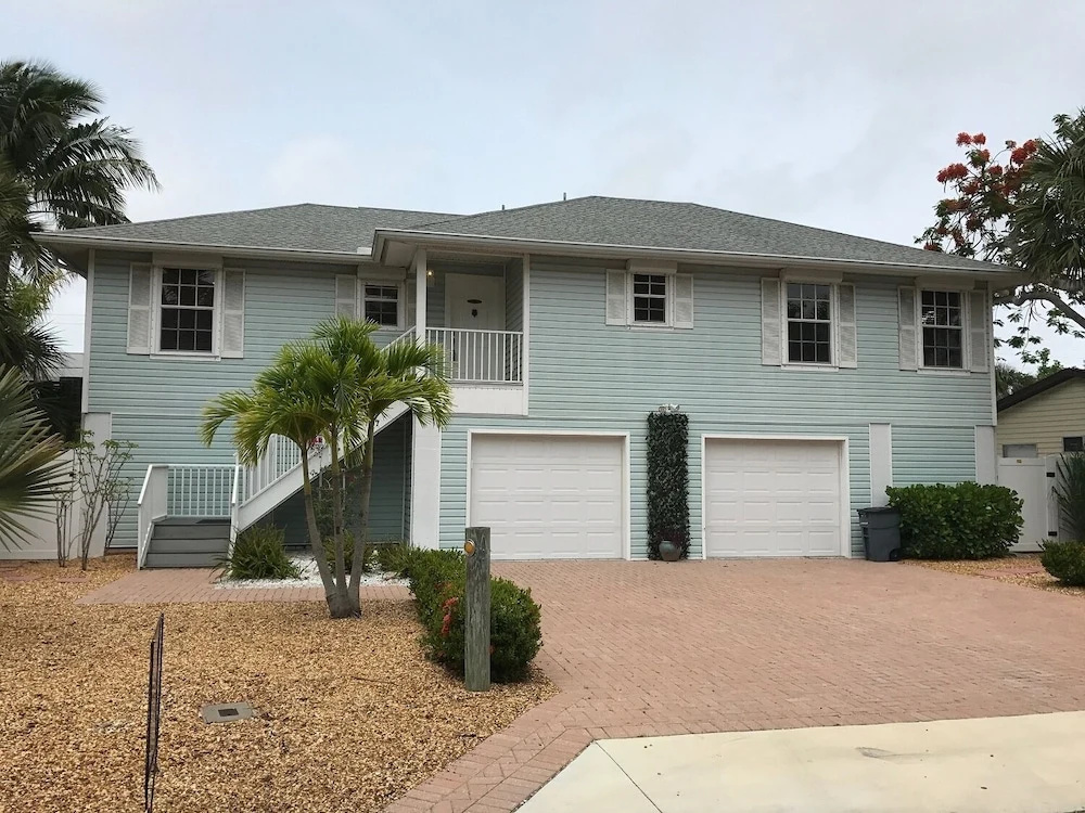 167 Delmar Avenue - Beautiful Private Pool Home On North End Of The Island 3 Bedroom Home by RedAwning