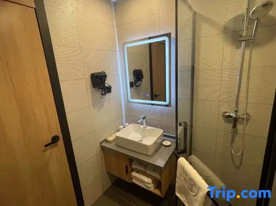 GreenTree Inn ShanDong YanTai Development Zone International Airport Shell Hotel - Chambres