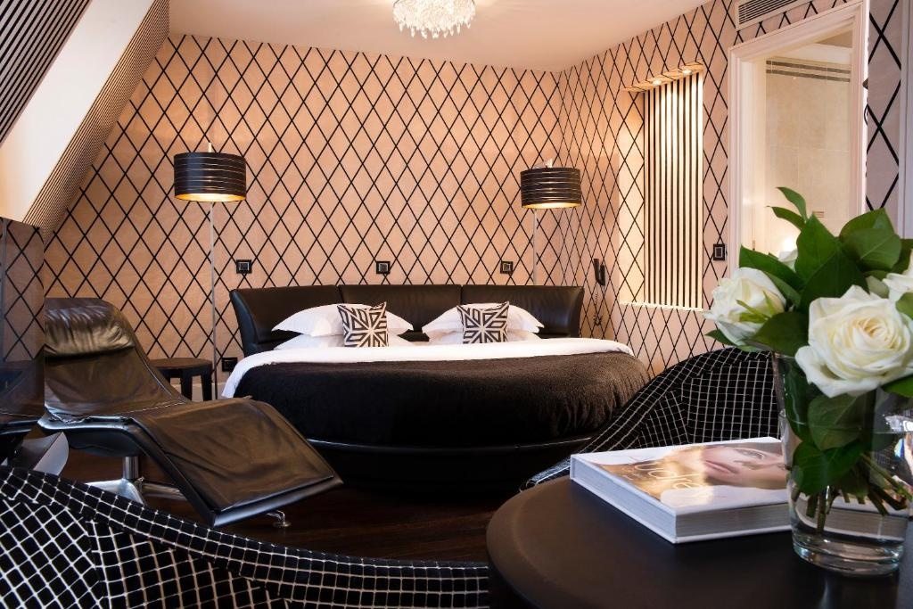 Hotel Ares Eiffel 149