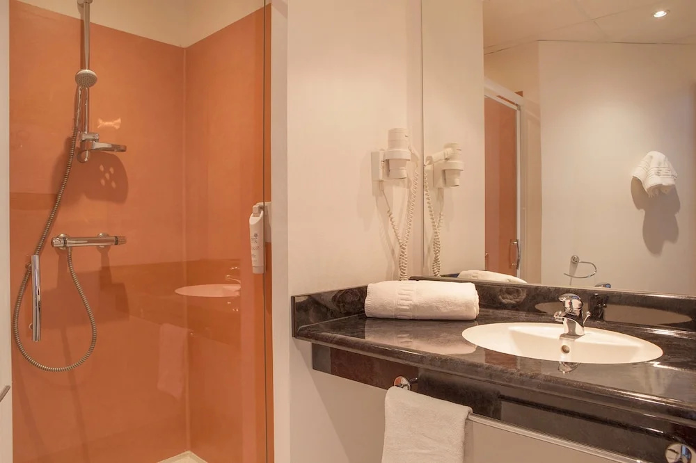 Brit Hotel Bressuire (formerly Plume Hotel) - Chambres