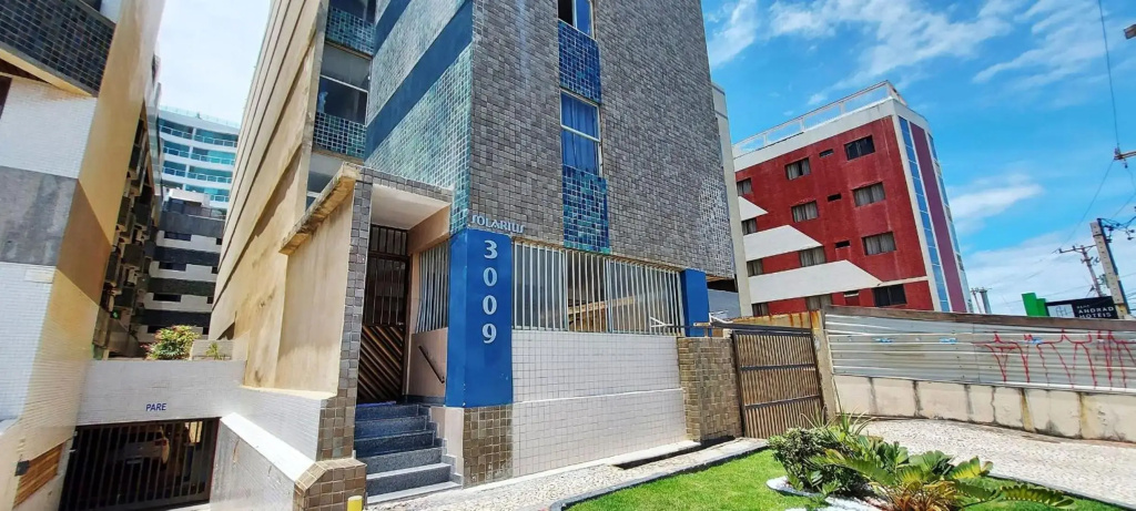 COOND0100 - Quarto e sala beira mar na Ondina por Beehost