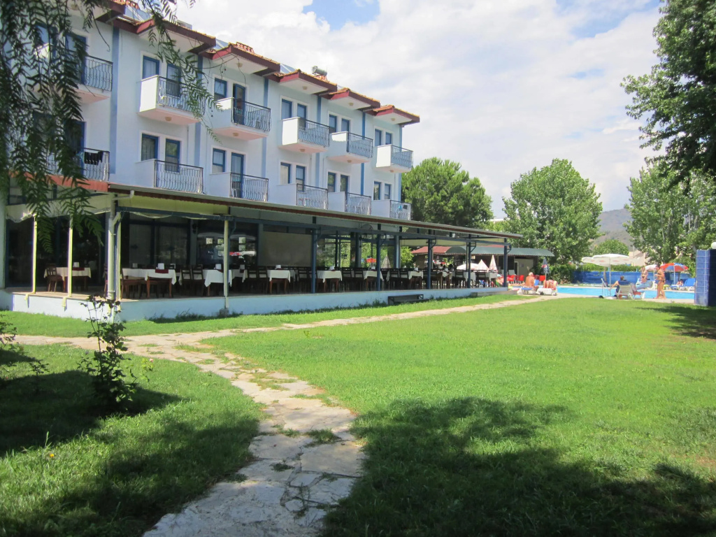 Hotel photo 12
