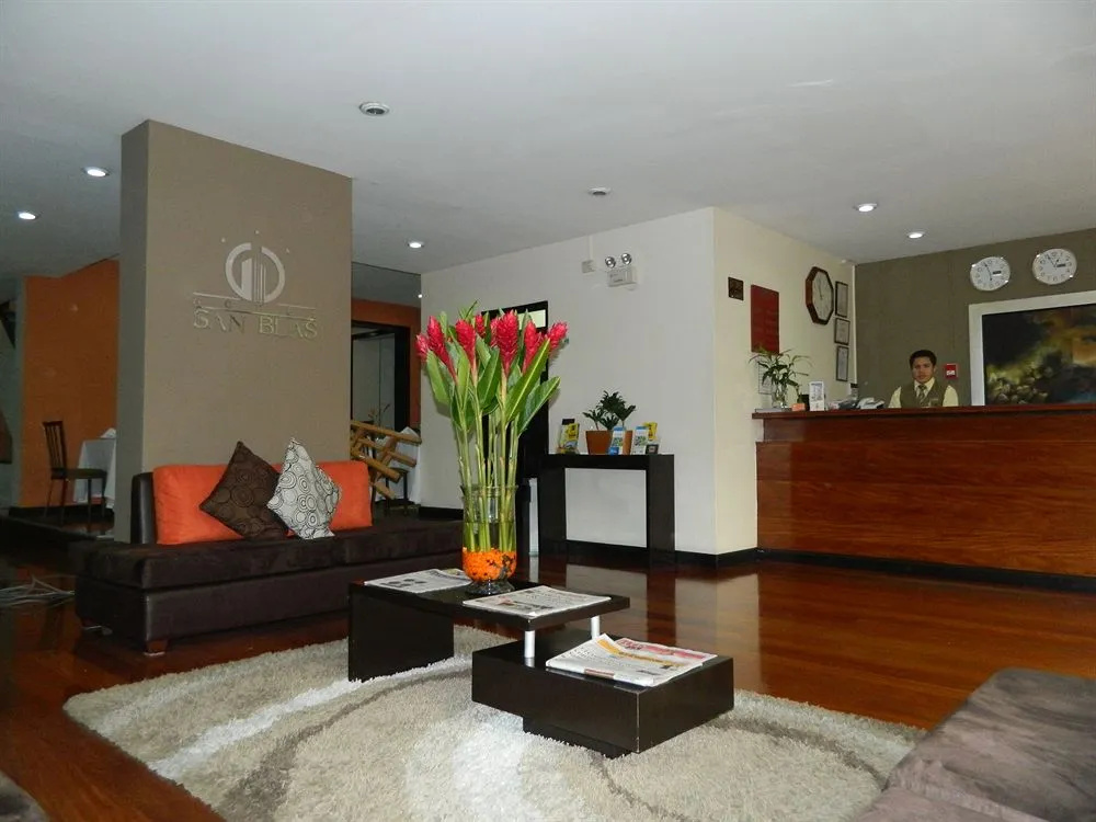 Lobby & Reception