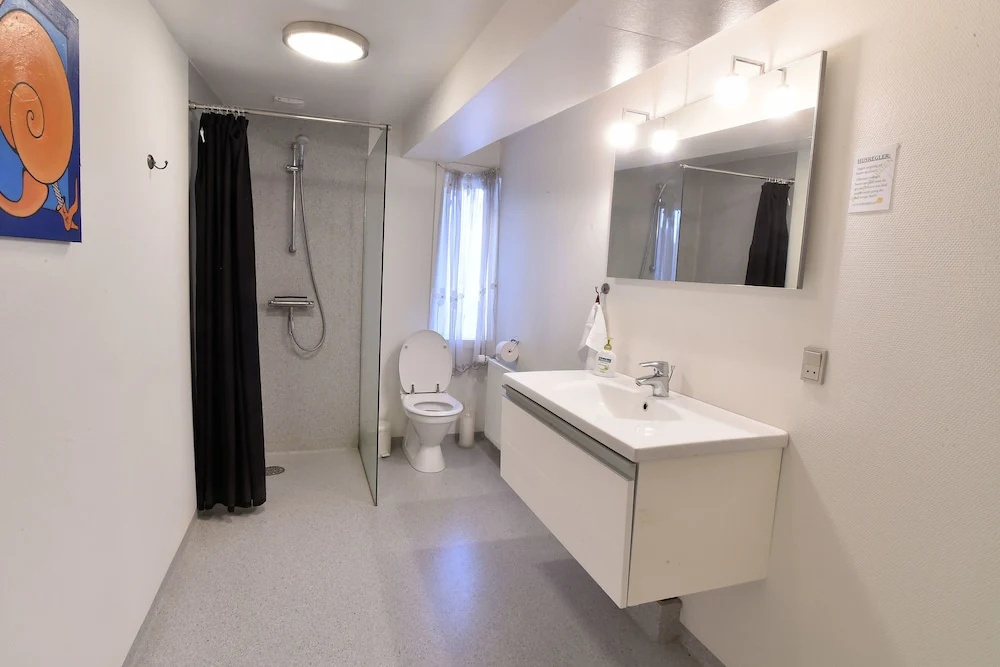 Economy Double room (full double bed)