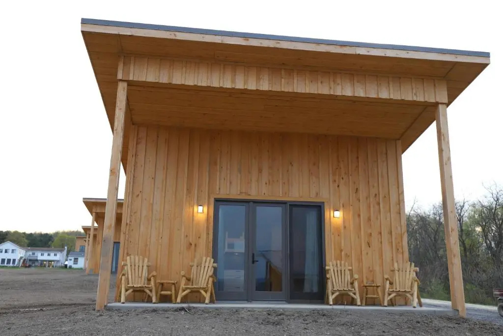 2 Bedrooms Chalet
