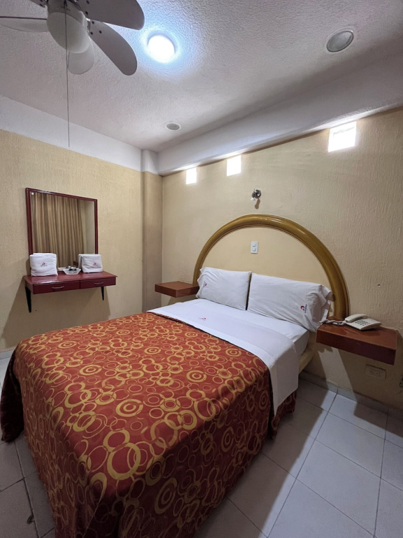 Economy room