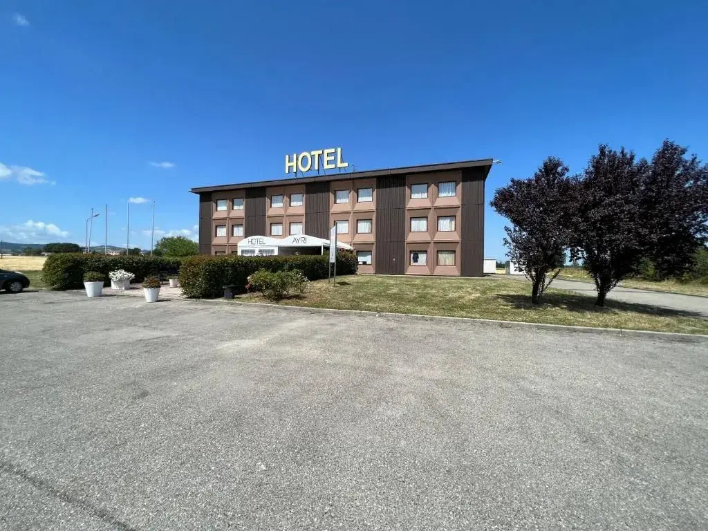 Hotel Ayri