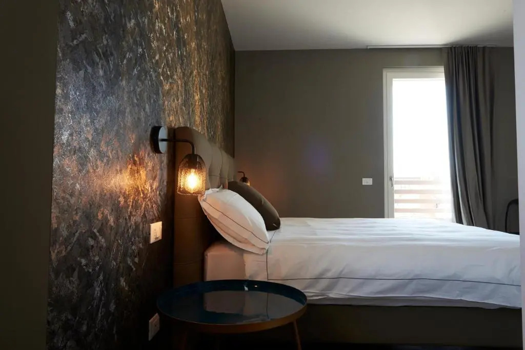 Deluxe Double room with balcony (full double bed)