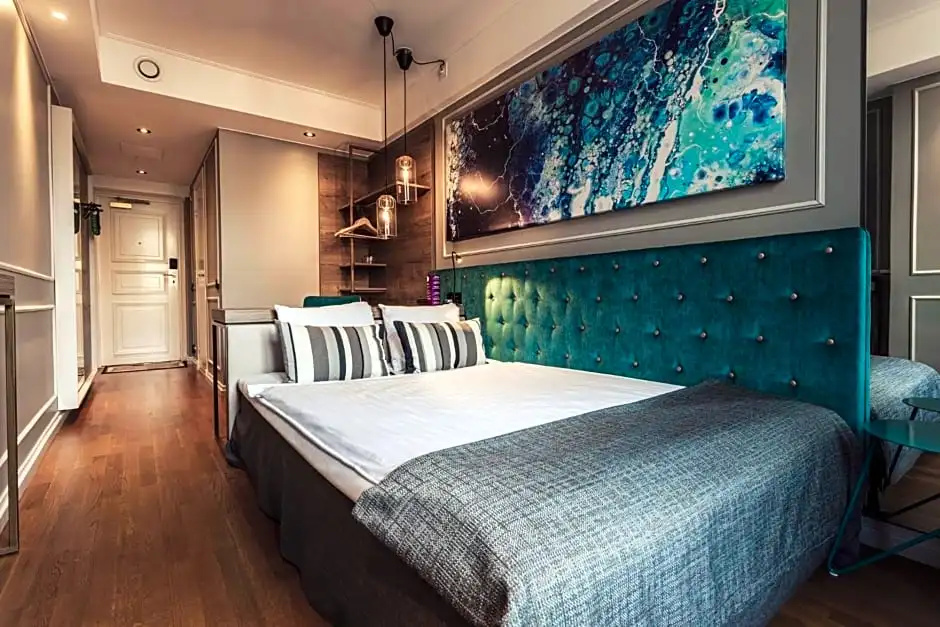 Economy room
