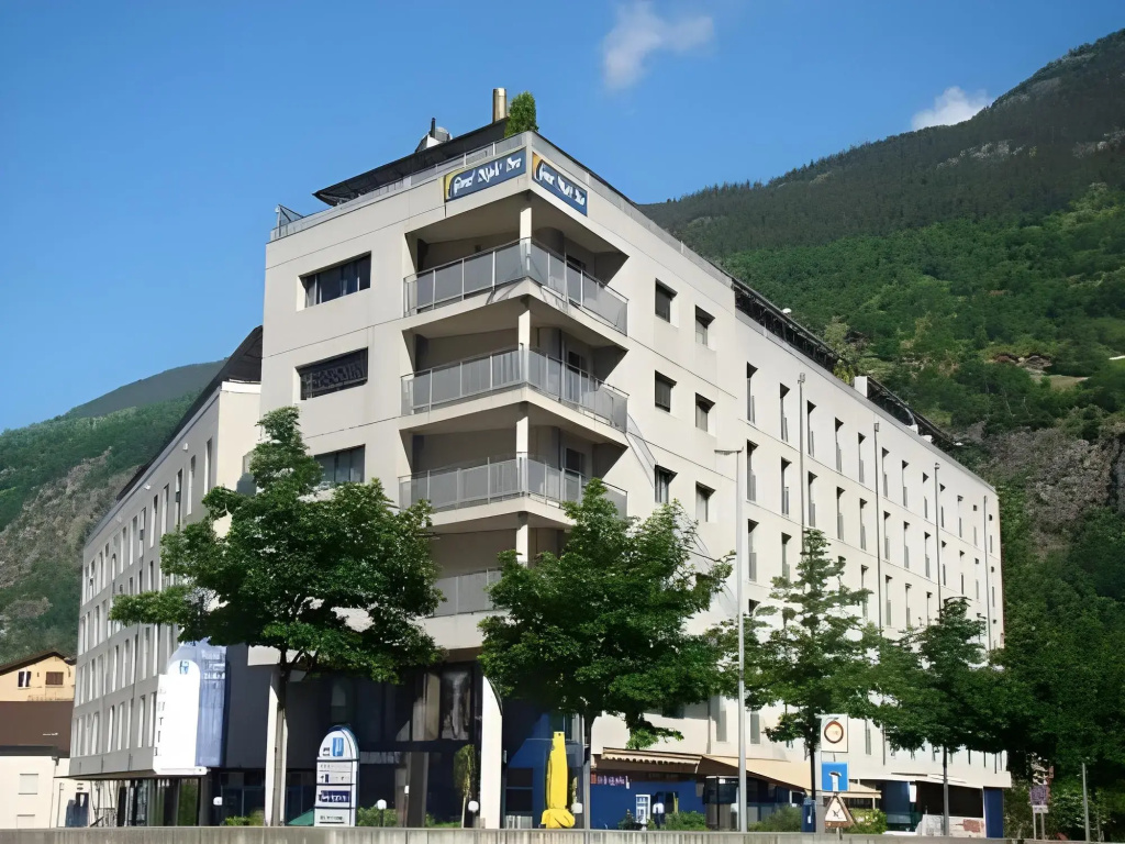 Hotel photo 11