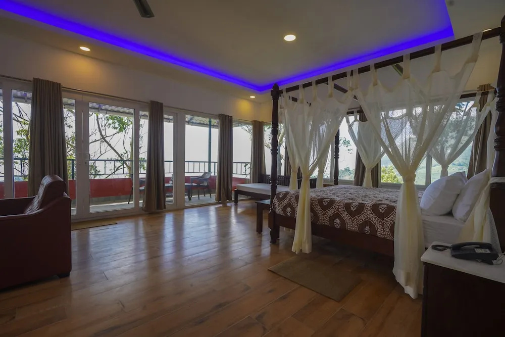 Standard room with balcony