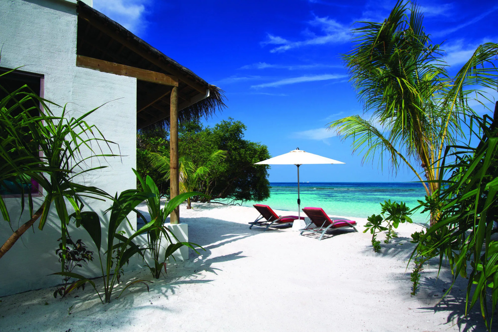 Beach & Waterfront
