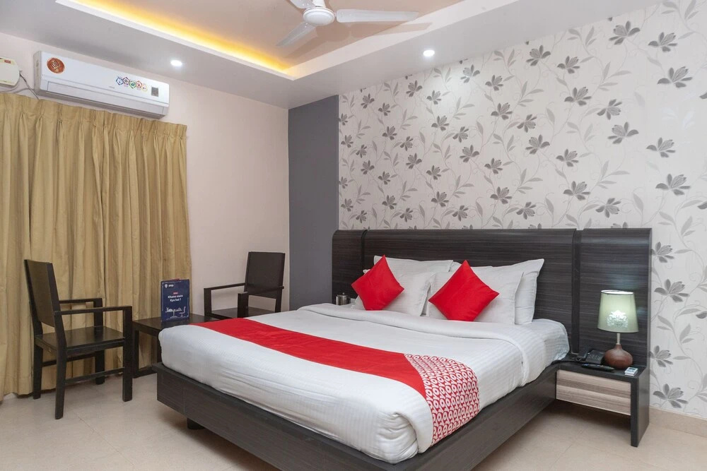 OYO 14872 Annamalai Residency