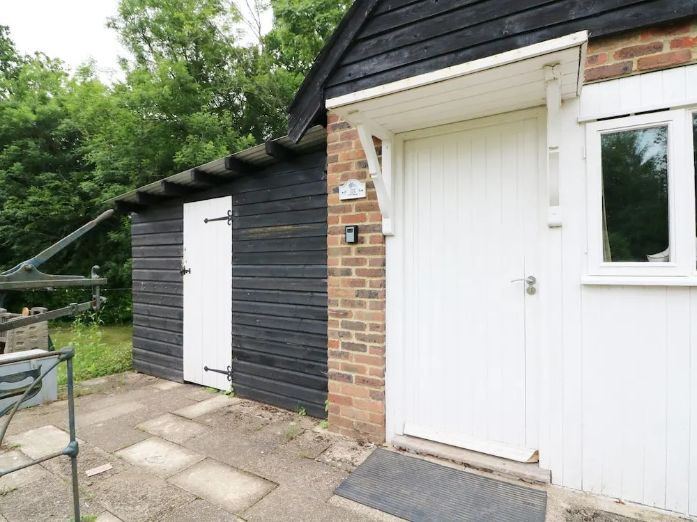 Tick Tock Cottage
