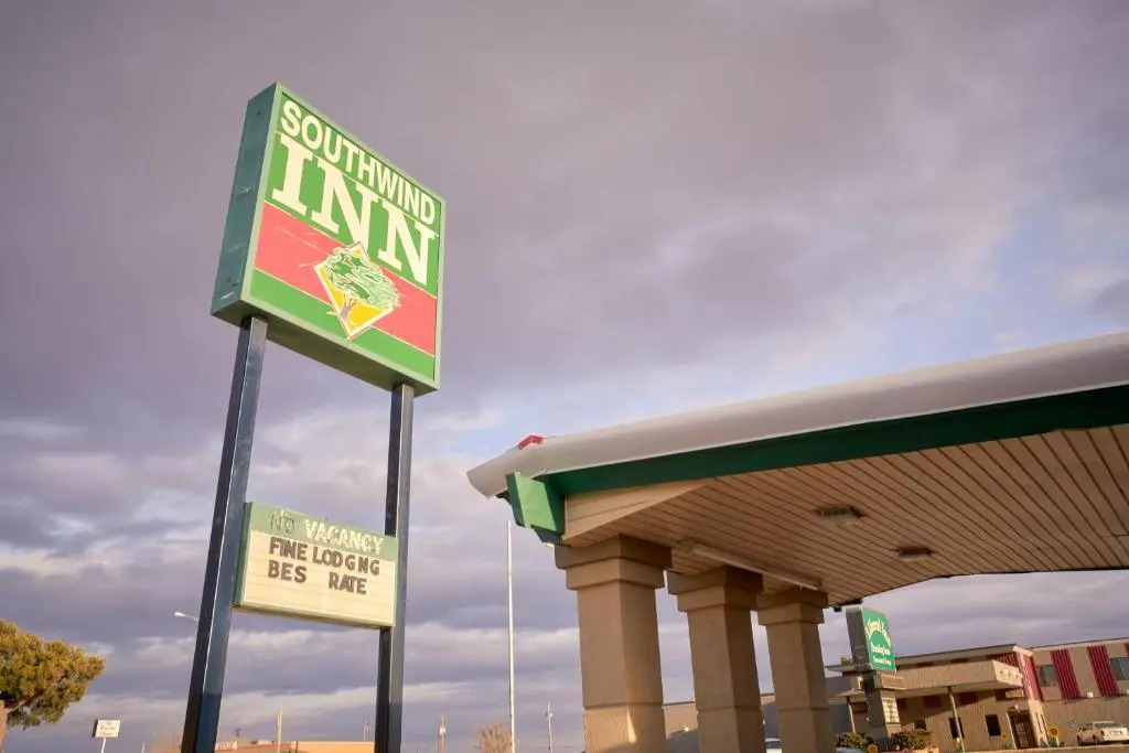 South Wind Inn - фото 9