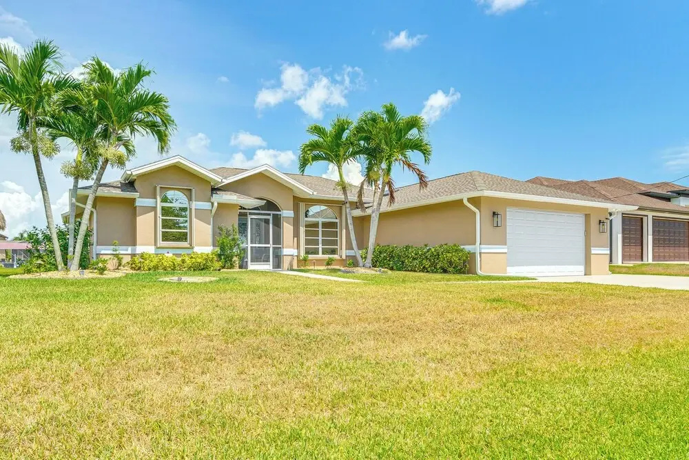 Luxury Waterfront Oasis, Minutes to Boca Grande!