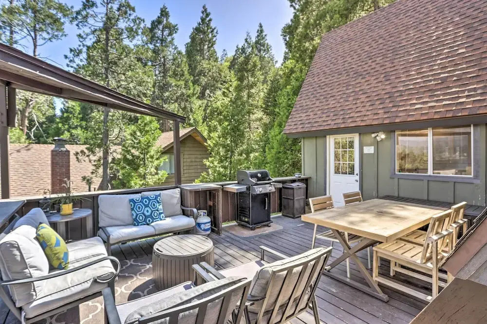 A-frame Home w/ 3 Decks & Lake Arrowhead Views!
