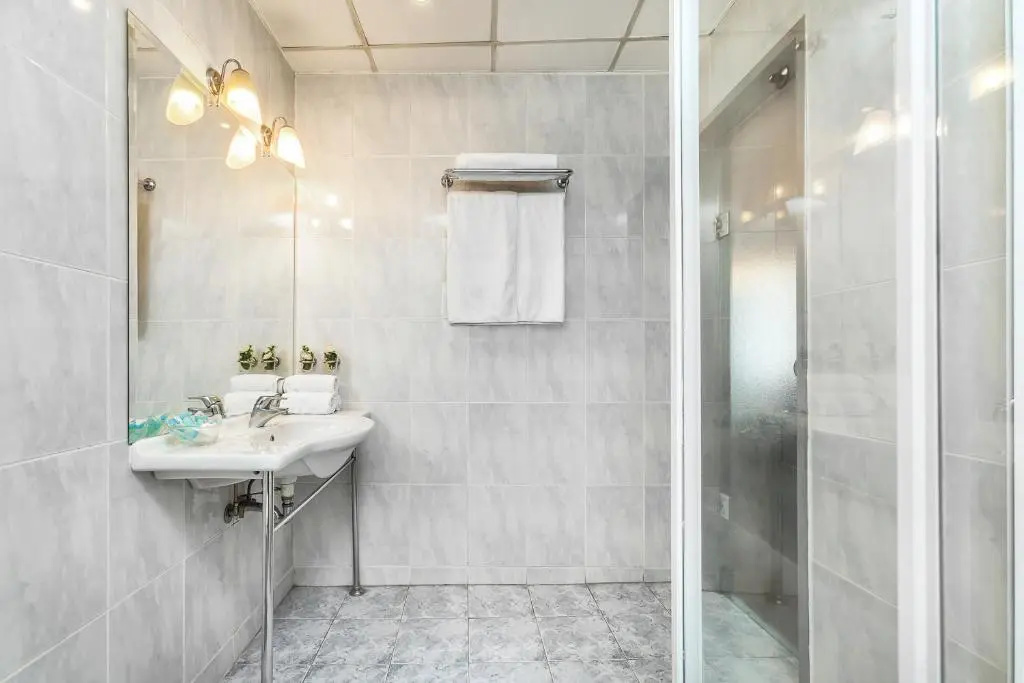 Minerva Premier Hotel - Chambres