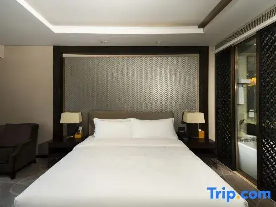 Executive Double room (full double bed)