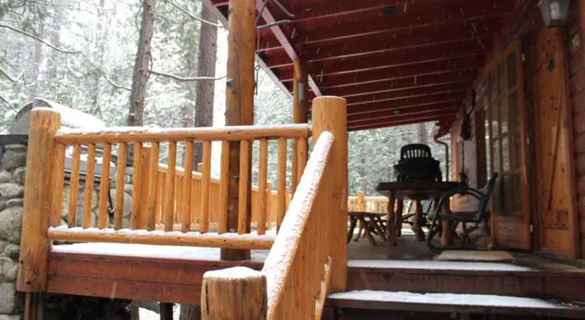RedAwning Cabin #72 Sequioa