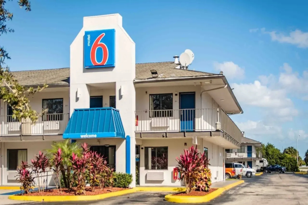 Motel 6 Ft. Pierce, FL, Fort Pierce