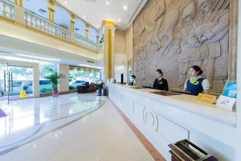 Lobby & Reception