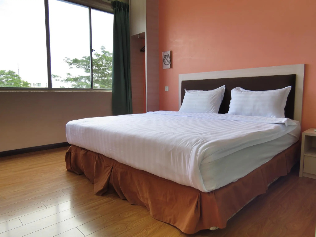 Standard Double room (full double bed)