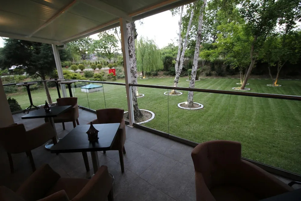 Balcony & Terrace