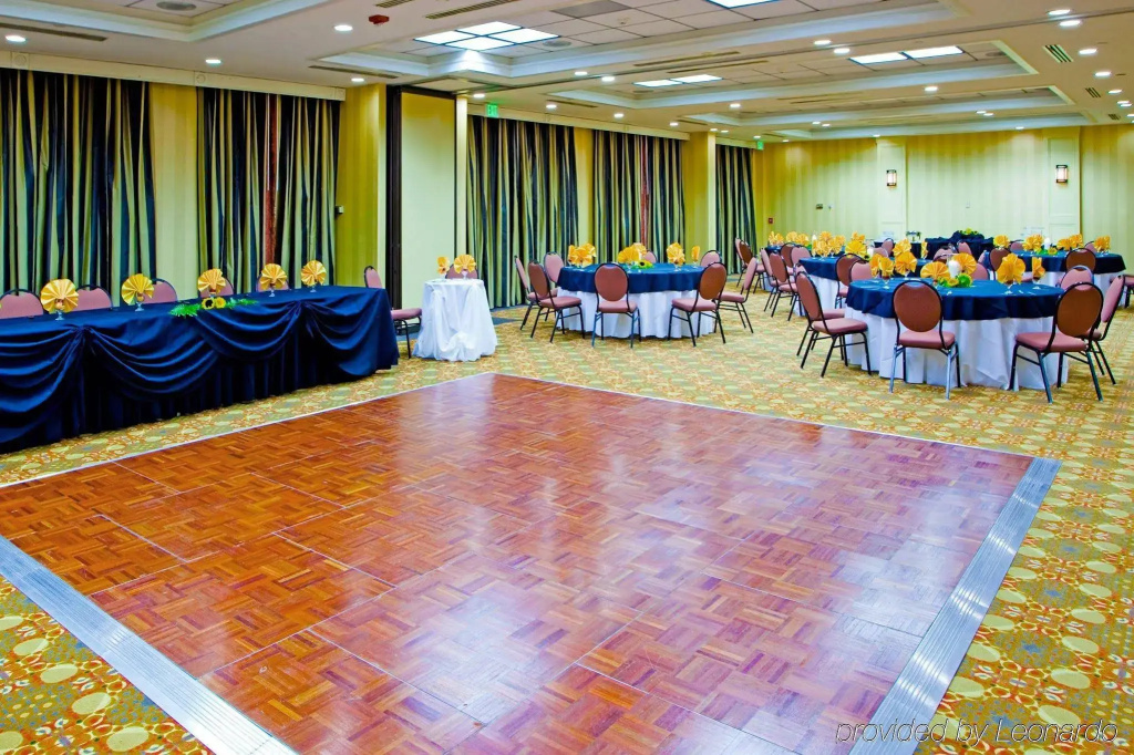 Holiday Inn Timonium Baltimore North by IHG - Général