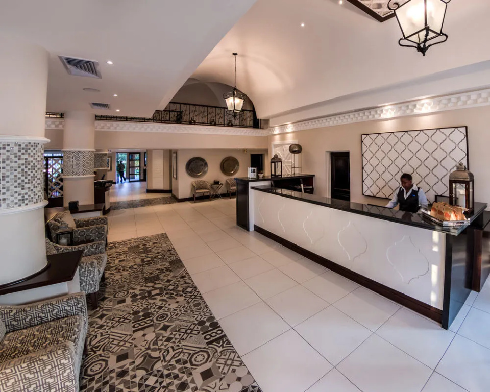 Lobby & Reception