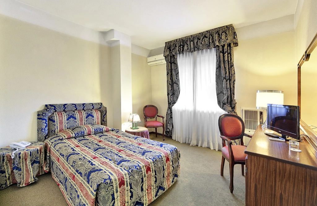 Colonna Palace Mediterraneo - Chambres