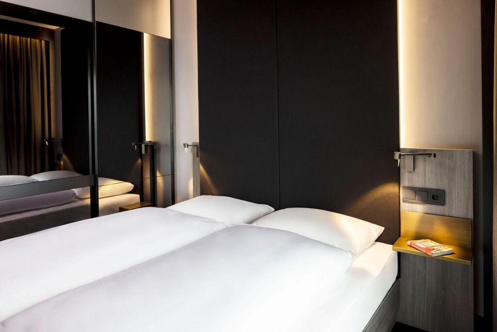 Hotel AMANO East Side