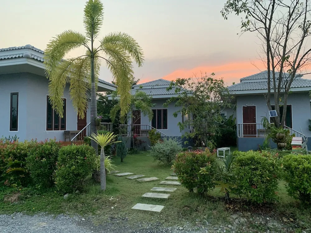 Standard Double room with balcony (full double bed)