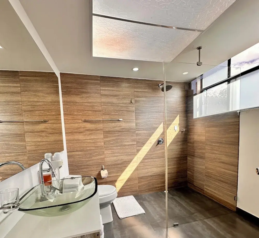 Comfort room