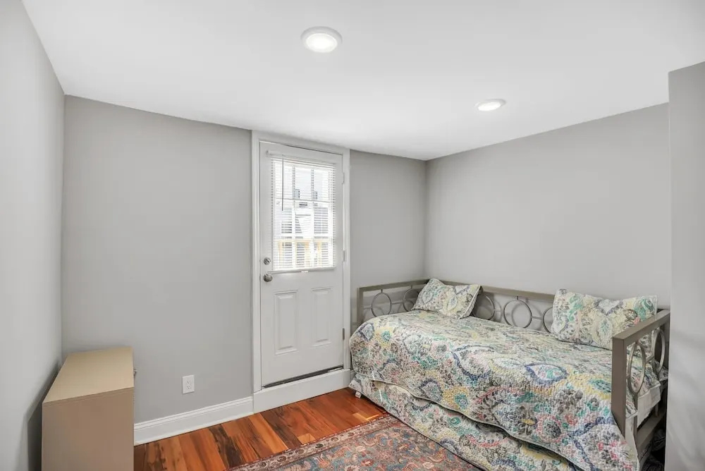 Enjoy Your Stay In This Amazing Location In Philadelphia! 4 Bedroom Home by RedAwning