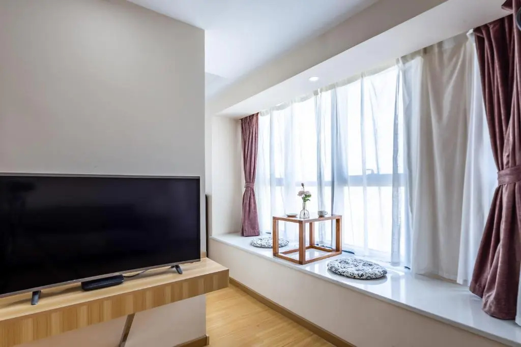 Executive Double room with river view (full double bed)
