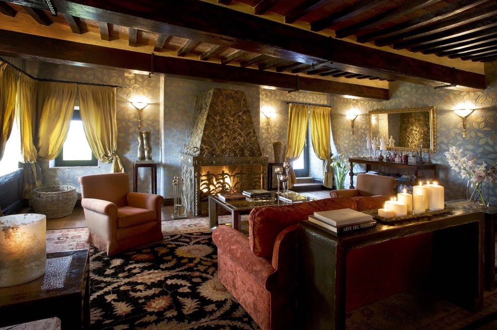 Lobby & Reception