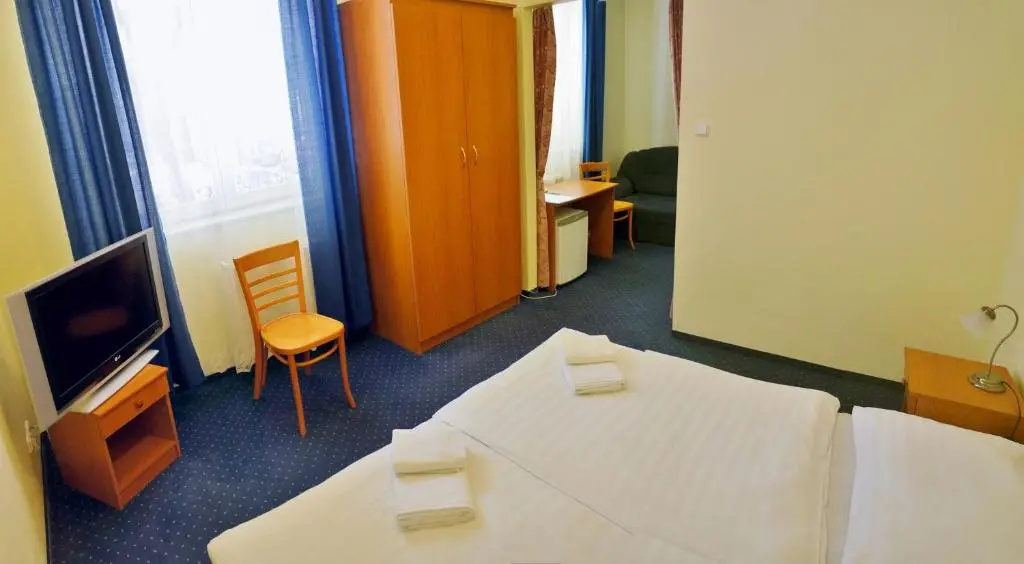 Hotel Corvin - Chambres