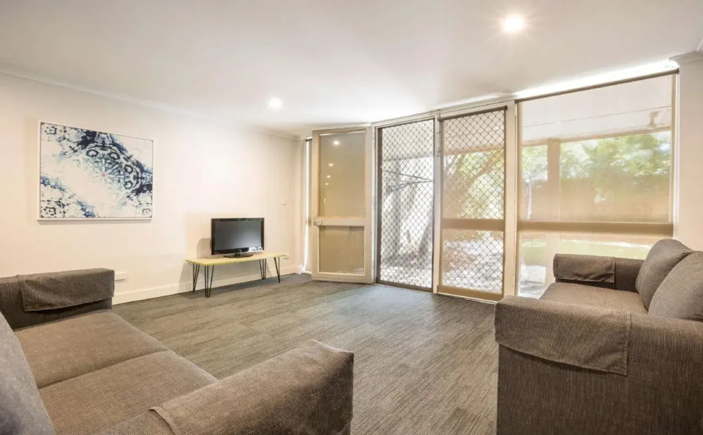 Coolaroo Hotel by null