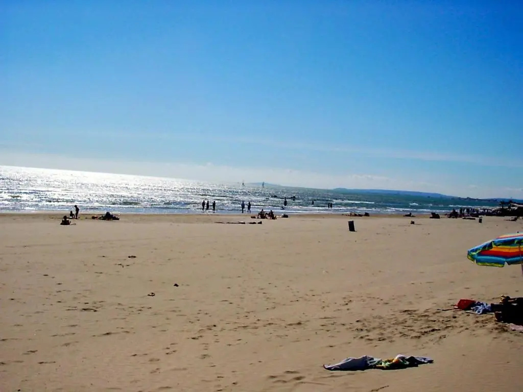 Beach & Waterfront