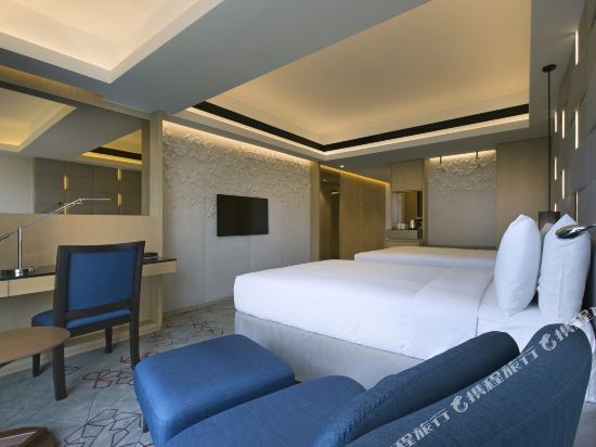 Le Meridien Kota Kinabalu