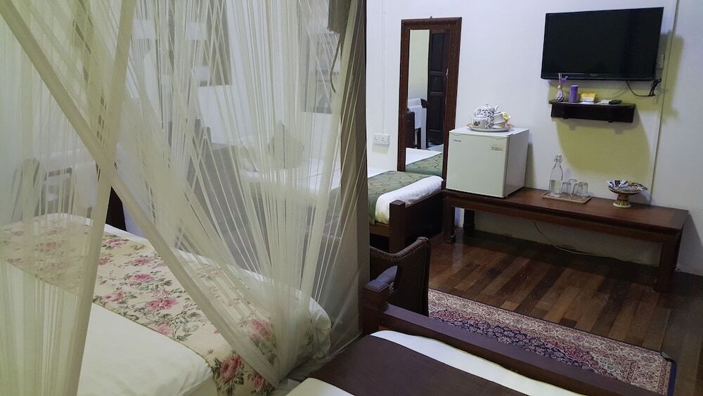 Noordin Street House