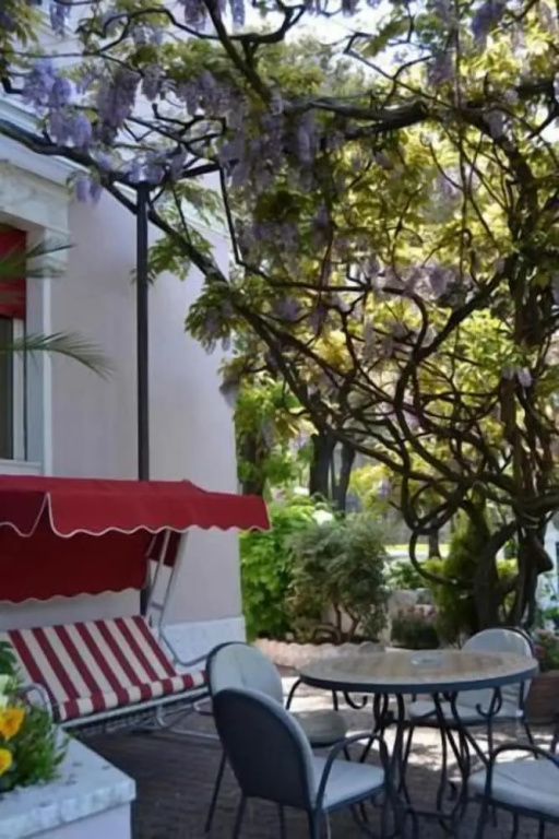 Balcony & Terrace