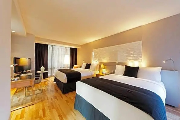 Standard Quadruple room with balcony and with park view